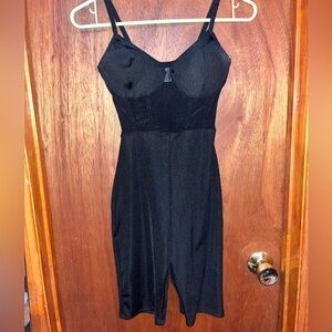 Sheer stomach, padded, black jumpsuit🖤